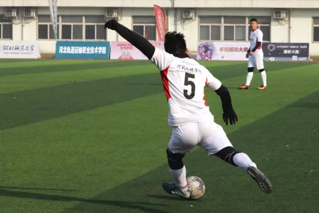 俱乐部杯-刘传兴22+12山西大胜福建 高登16分